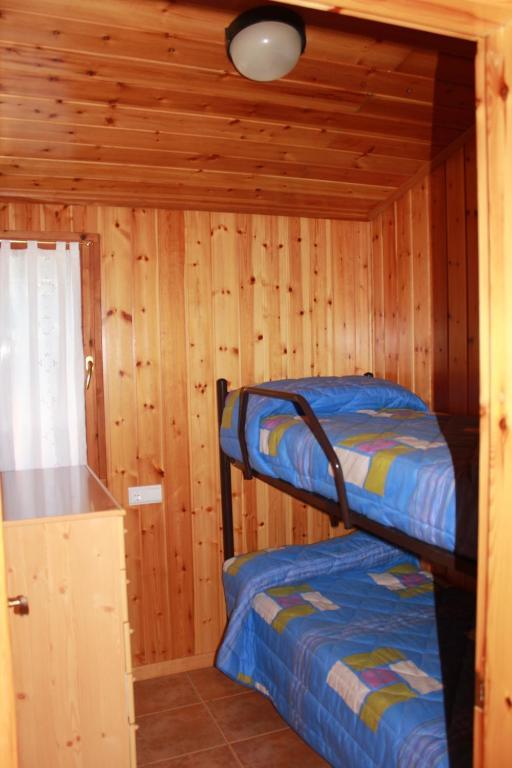 Camping Valle De Tena Sabiñánigo الغرفة الصورة