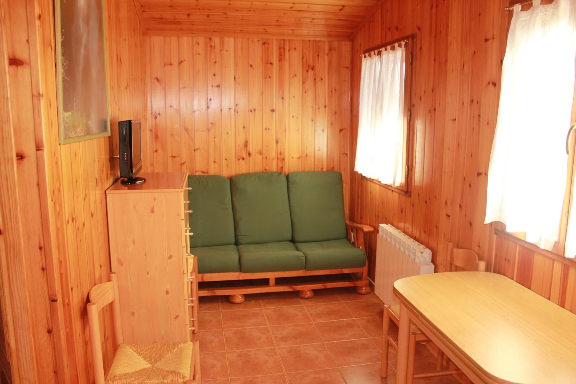 Camping Valle De Tena Sabiñánigo المظهر الخارجي الصورة